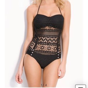 'Penelope' Crochet Overlay One-Piece Swimsuit
ROBIN PICCONE